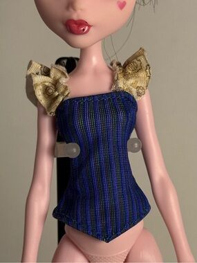 Monster High Robecca Steam Gore-geous top